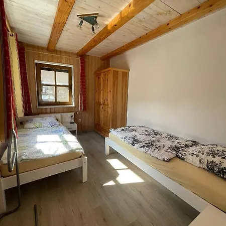 Lukashof Apartmán *