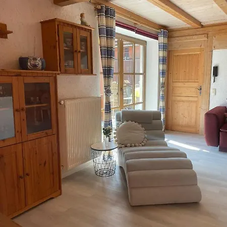 Lukashof Apartmán *